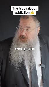 Dixon Twamley's Instagram, Twitter & Facebook