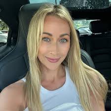 Jenny Ovtcharov (@jennyovtcharov) • Instagram photos and videos