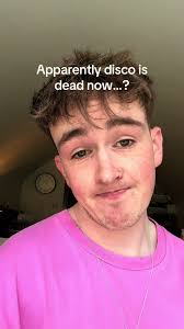 Welsh Disco is here 🪩🕺🏴󠁧󠁢󠁷󠁬󠁳󠁿 #disco #70s #80smusic #funky  #nudisco #welshtok #foryou #singersongwriter #cerddoriaethcymraeg #cymru