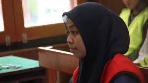 Oleh erlinadiposting pada 4 agustus 202027 januari 2021. Kasir Toko Emas Di Surabaya Gasak Rp 32 8 Juta Surya