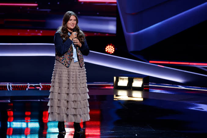 Kayleigh Mathews' The Voice Blind Audition Stunned the Coaches