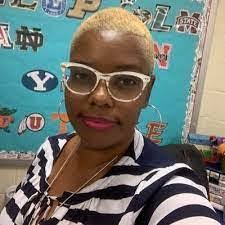 Ana Melecio's Instagram, Twitter & Facebook