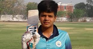With shafali already in the national team, at least two other members of the verma family hope to find cricket success. India Vs Sa Shafali Verma India S 15 Year Old Cricketer Needed Boy S Haircut To Start Training