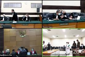 Sidang putusan, habib rizieq shihab terbukti bersalah dalam kasus kerumunan megamendung. Rizieq Shihab Tolak Baca Eksepsi Secara Virtual Sidang Kembali Diwarnai Perdebatan Panas Halaman All Kompas Com