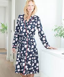 Cette robe de chambre possède une finition renforcées. Robe De Chambre Et Peignoir Femme Damart