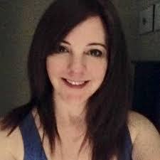 Julie Skidmore's Instagram, Twitter & Facebook