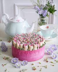 culinarydots rohkost berlin raw vegan cakes rose cake pink rose cake vegan wedding cake