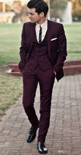 Le choix des vêtements est donc très important, il ne faut pas négliger la tenue que l'on va porter au mariage de l'un de ses amis. Acheter Beau Mariage Smokings De Mariage Costumes Slim Fit Pour Les Hommes Veste Pas Cher Veste Et Pantalons Marie Costume Trois Pieces Costumes De Bal De 88 66 Du Wevens Dhgate Com