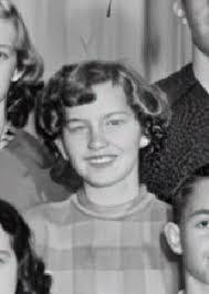 Tracy Applegate's Instagram, Twitter & Facebook