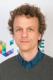 Stéphane Adam : "L'âgisme menace la santé mentale des personnes âgées"