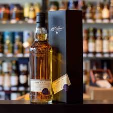 Bowmore Adelphi 1996 19 Years Old 960033 59 1 Whisky Galore Buy Whisky Online Whisky Macallan Whiskey Bottle Whiskey