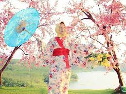 Tempat wisata ala jepang di medan. Tak Perlu Ke Jepang Foto Foto Berkimono Kini Cukup Ke Gunungpati Joss Co Id