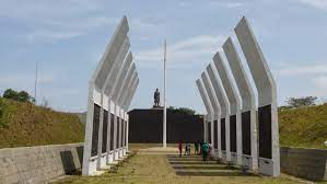 Tiket masuk monumen jendral suderman pacitan : Monumen Jenderal Sudirman Berwisata Sambil Mengenang Salah Satu Pahlawan Indonesia Tempat Me