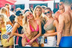 The following categories contain free personals and personal ads for houston, texas area including galena, south houston, pasadena, deer park, channelview, la porte, pearland, highlands, webster, and friendswood. Best Places To Meet Girls In Houston Dating Guide Worlddatingguides