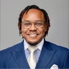 Reggie Mann's Instagram, Twitter & Facebook