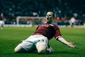 Wayne mark rooney (liverpool, inglaterra, 24 de octubre de 1985) es un exfutbolista y entrenador británico que jugaba en las posiciones de delantero y centrocampista.desde enero de 2021 dirige al derby county f. Analysis Can Two Young Red Devils Break The Record Of Wayne Rooney