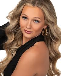 As promised here are some more images from Paige's senior session! I'm so  excited for her as she embarks