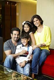 Ronit Roy Family Celebrity Families Tv Actors Srk Movies Ronit bose roy (born 11 october 1965) is an indian actor, known for his works in indian television and indian film industry.