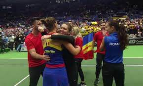 România a învins cehia în primul tur din grupa mondială fed cup și va juca în semifinalele fedcup contra franței. Video Romania Bate Cehia La Tenis De Camp È™i Accede In Semi Finalele Fed Cup Romani Md