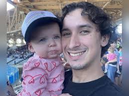 Amanda Gober's Instagram, Twitter & Facebook