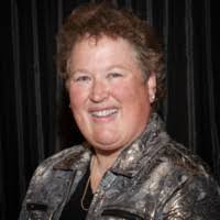 Lori Abrahamson's Instagram, Twitter & Facebook