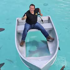 ?Happy Shark Week! ? Here's a picture from when @philswiftontv ...
