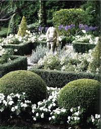 Zsazsa Bellagio Like No Other Parterre Garden White Gardens Moon Garden