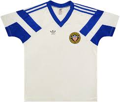 The jersey became an immediate hit with fans dubbing it 'the waldo'. Usa Soccer Jersey 1990 Pasteurinstituteindia Com