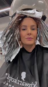 Luckily this trend works for me 🙌🏼 #haircolor #haircolorchallenge #hair  #haircolor #blonde #brunette #redhead #goingbacktoblonde #hairchange