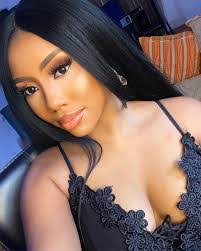 Vanessa Benson's Instagram, Twitter & Facebook