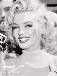 Creating Marilyn Monroe Art: Real-Time Process of a Finished Piece