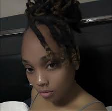 Young Helmet ain't pulling out! 🤷🏽‍♂️😂 Lmaoo! Artist: Young Helmet Full  video: https://youtu.be/_TVd9_m8BJo