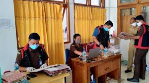 Maklumat jawatan pejabat daerah tanah yan kedah. Pengalihan Aset Tanah Kejati Ntt Pokoknya Orang Penting Pejabat Negara Pejabat Daerah Pengusaha Pos Kupang