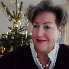 I dare you tou send me the 5th pic For your gallery 👀