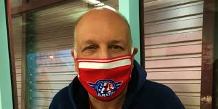 Eingangskontrolle und Catering noch chaotisch