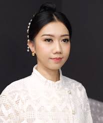 Adhitya ❤️ ••• #makeup #prewedding #makeup #hairdo #makeupartist #bride  #wedding #brides #bridestory #makeupartistjakarta #instastyle #sylmakeup  #makeupwedding #prewedding #hairdo #instalike #photoshoot #lfl #l4l  #likesforlike #style #instapic ...