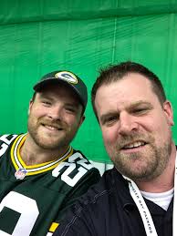 Bryce Kelley (@Favre4084)