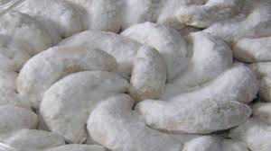 Nastar merupakan kue kering yang sudah sangat terkenal karena memang rasanya yang enak dan khas banget. Resep Menu Ramadhan 1442 H Begini Cara Bikin Putri Salju Yang Lembut Dan Legit Banjarmasin Post