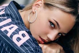 Check spelling or type a new query. Ukrayinska Dzyudoyistka Krasunya Bilodid Zrobila Ce Zi Svoyimi Shichkami Vpershe Dasha Minyaj Hlopcya Znaj Yua