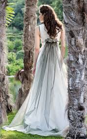 Das alpin inspirierte, trachtige lange zeit war das kleid ganz verschwunden aus der tracht. Trachtenhochzeit In Salzburg Hochzeitsdirndl Tracht Heute Qualitat Hat Tradition In Salzburg