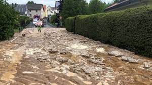 Content tagged with unwetterwarnung hessen. Wetter In Deutschland Unwetter Bringt Chaos Und Grosse Schaden Wetter