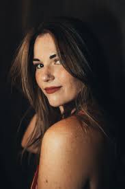 Rachel Suzanne's Instagram, Twitter & Facebook