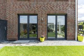 Bodentiefe Fenster Ermoglichen Grenzenlosen Ausblick Neubau Architektur Garten Fenster Kunststofffenster Rolllade Bodentiefe Fenster Fenster Architektur