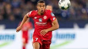 Football statistics of robin quaison including club and national team history. Robin Quaison Durchbruch Im Angriff German Site