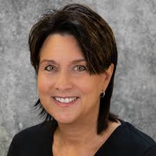 Lori Lombard's Instagram, Twitter & Facebook