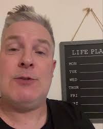 Ellis Shaw's Instagram, Twitter & Facebook