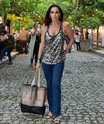 Check spelling or type a new query. Viviana Saccone Explico Porque Sale Con Hombres Mas Jovenes Que Ella El Grande Es Mas Revista Paparazzi