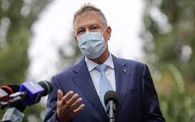 A doua tranșă este aşteptată în ianuarie și va fi folosită în principal pentru a vaccina tot personalul medical, inclusiv din azilele de. Stirileprotv Klaus Iohannis Campania De Vaccinare Este Facebook