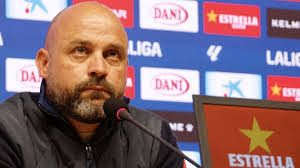 Enrique Smith's Instagram, Twitter & Facebook