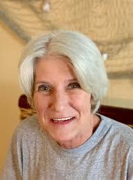 Carolyn Powers's Instagram, Twitter & Facebook